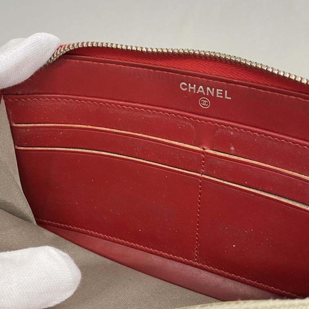 CHANEL Red Leather Wallet - Picture 9 of 14